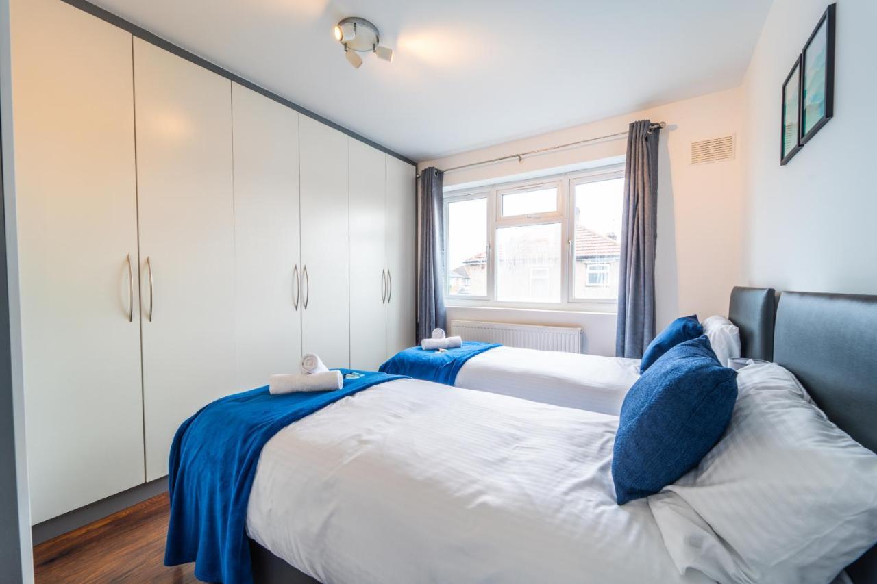 Modern Spacious 4 Bed Hayes Home With Free Parking Bagian luar foto