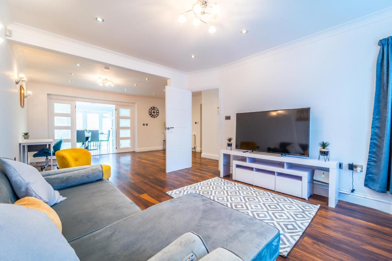 Modern Spacious 4 Bed Hayes Home With Free Parking Bagian luar foto